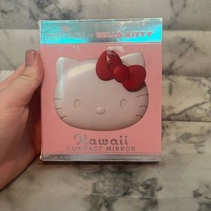 Hello kitty compact mirror